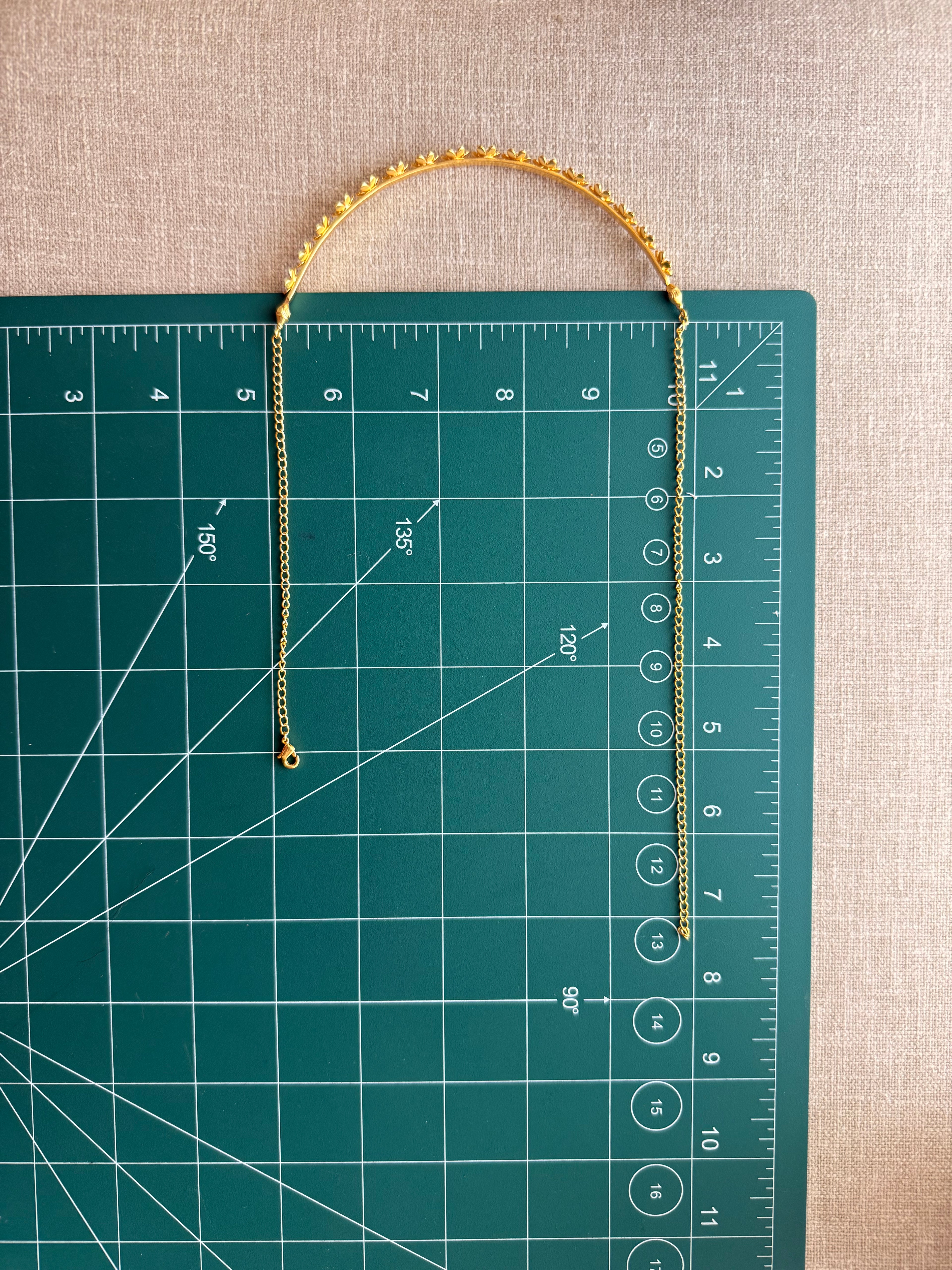 Motiya Choker